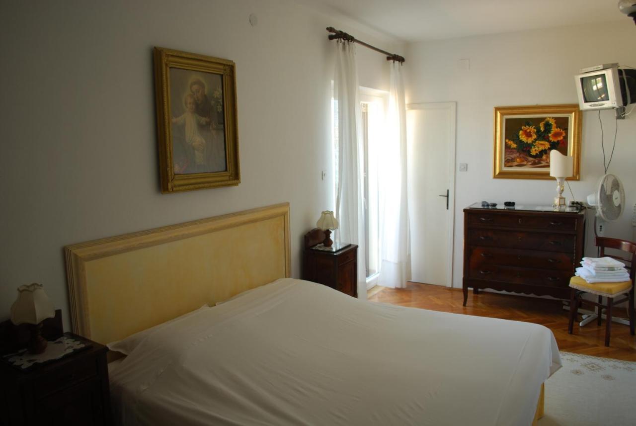 Apartments And Rooms By The Sea Pag - 11487 Pag Town Extérieur photo